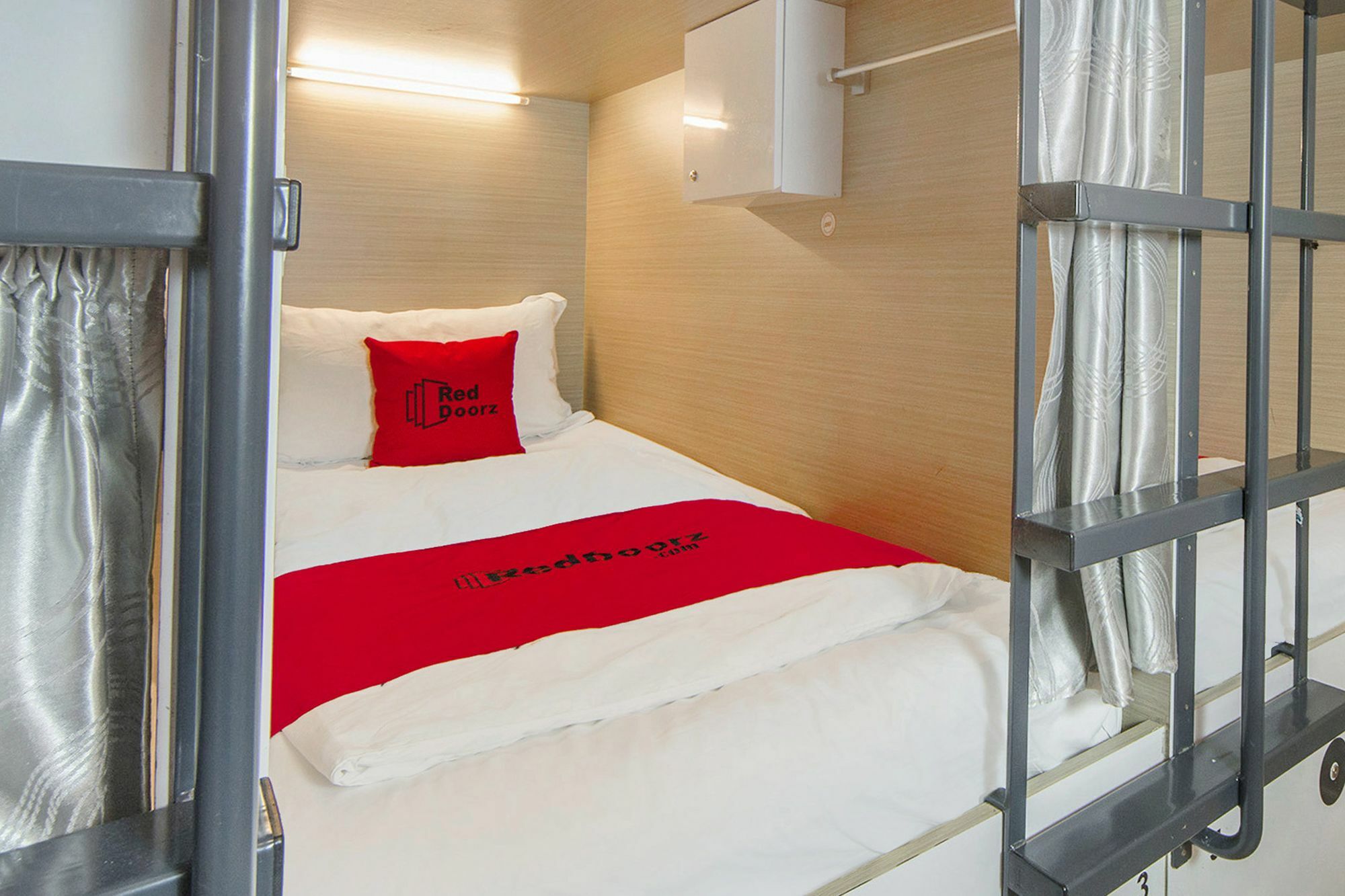 Reddoorz Hostel @ Jalan Besar Singapore Exterior foto